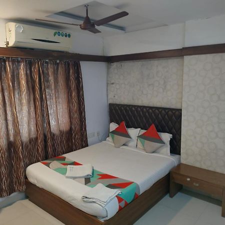 Khaleej Residency Near U S Embassy Hotel Chennai Exterior photo